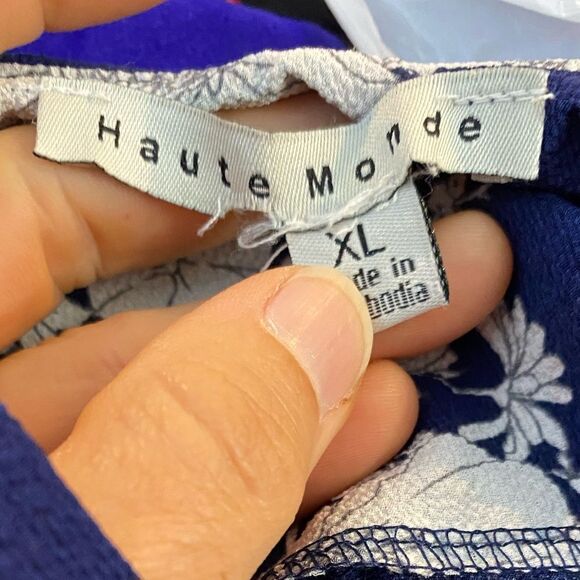 Haute Monde blue floral cold shoulder ruffle sleeve crinkle texture tunic top - Picture 3 of 7